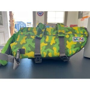 Outward Hound Camo Dog Life Vest Safety PFD‎ Floatation Aid MD